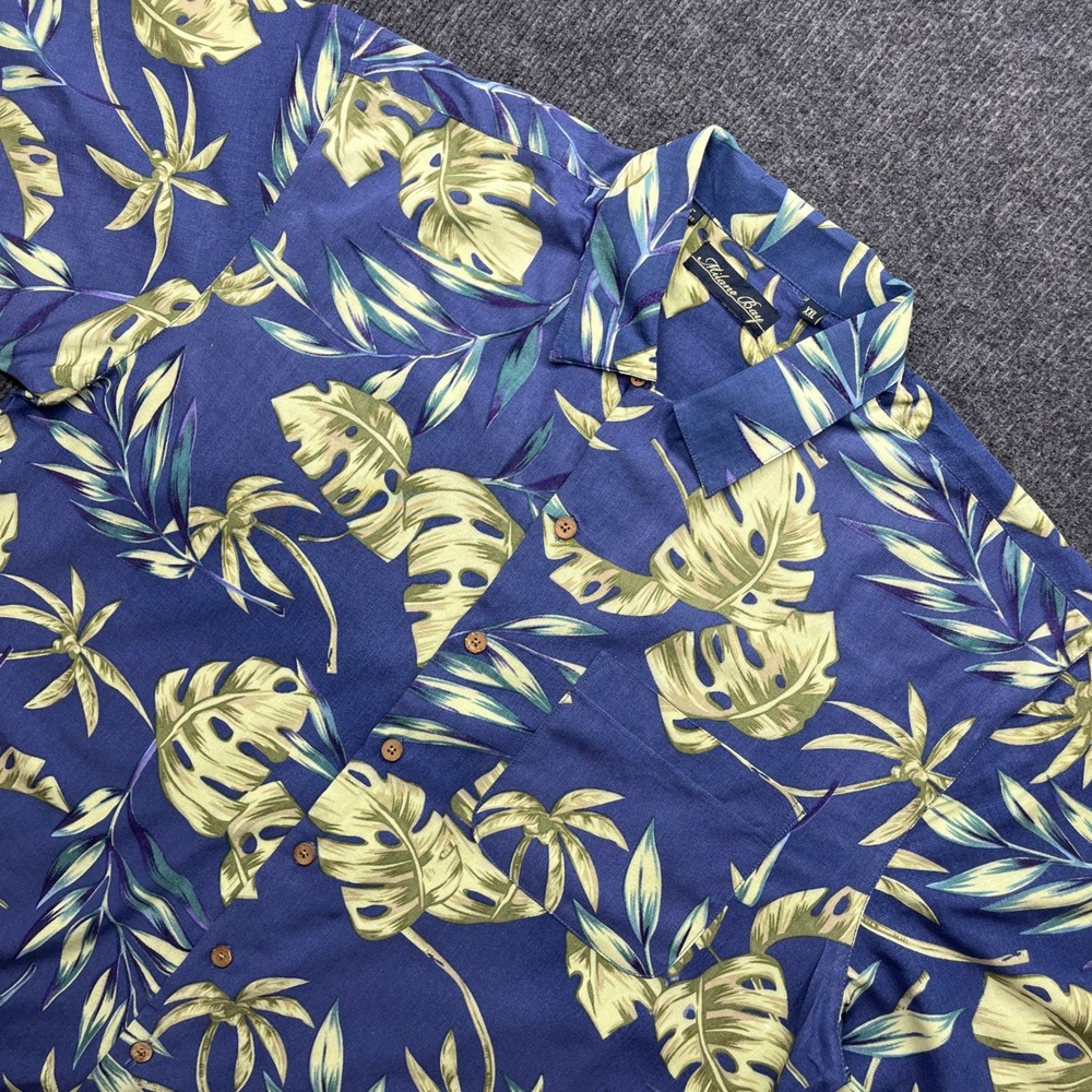Milano Bay Hawaiian Shirt XXL Blue Tropical Monstera Leaf Rayon Blend Y2K